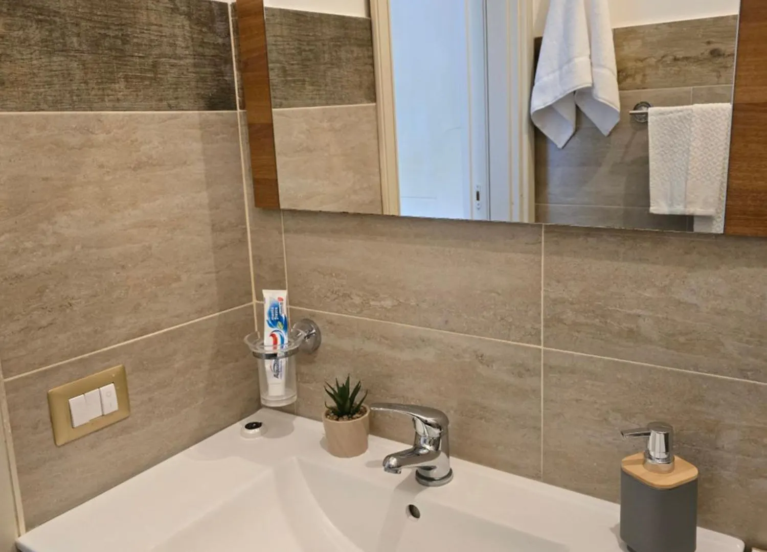 Chris House Mondello Apartment Palermo 0*,  Italy